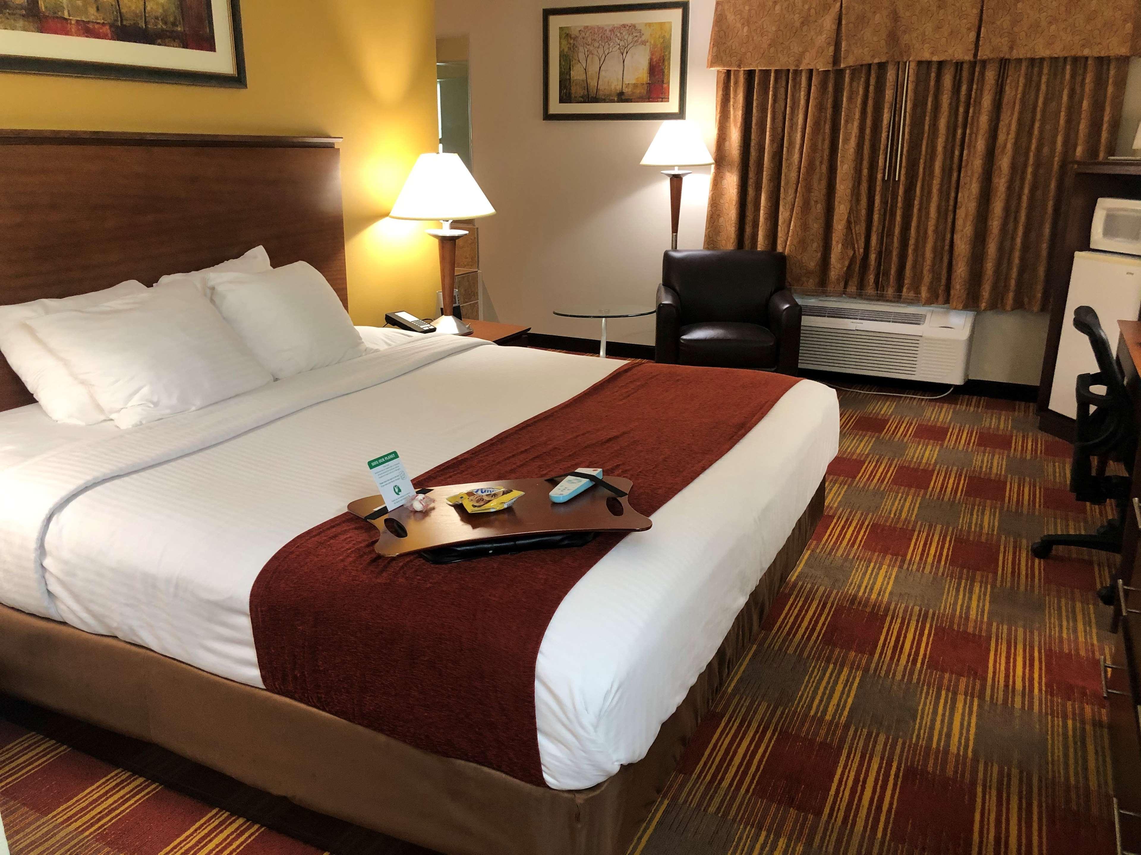 Best Western Lakewood Inn Hebron Esterno foto