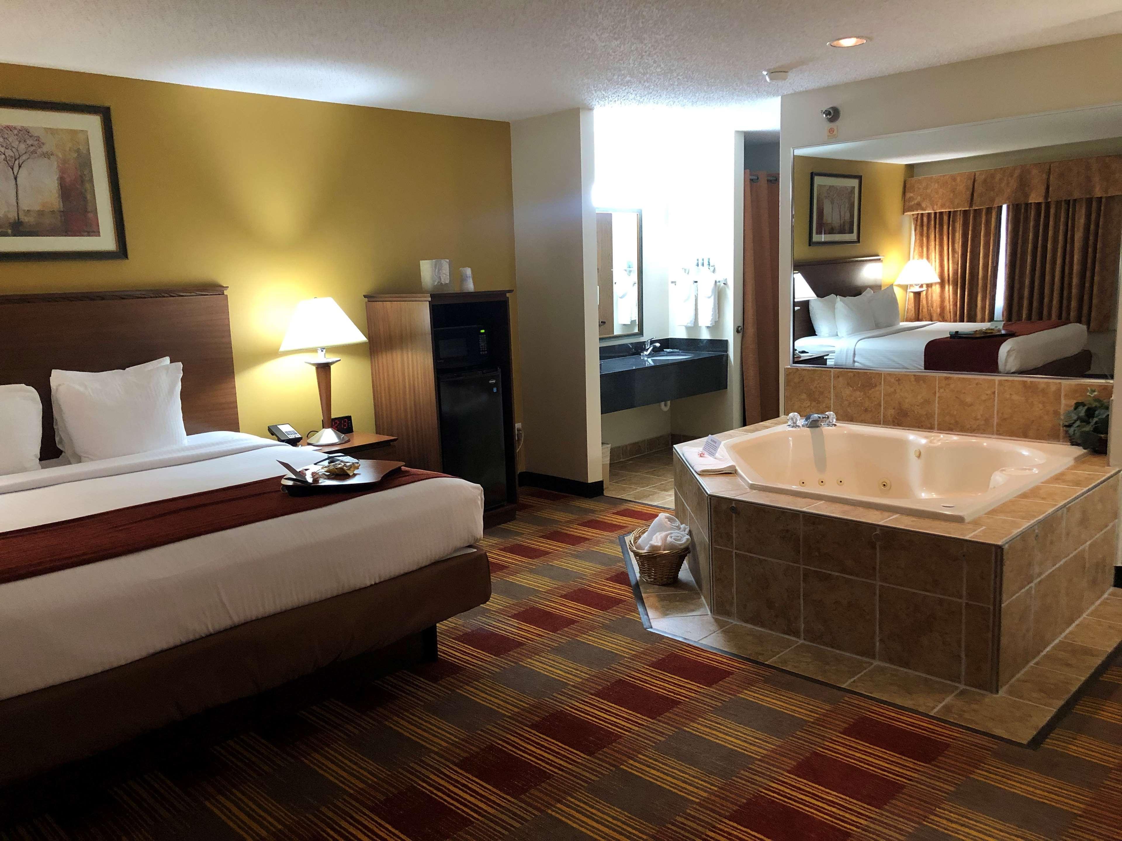 Best Western Lakewood Inn Hebron Esterno foto