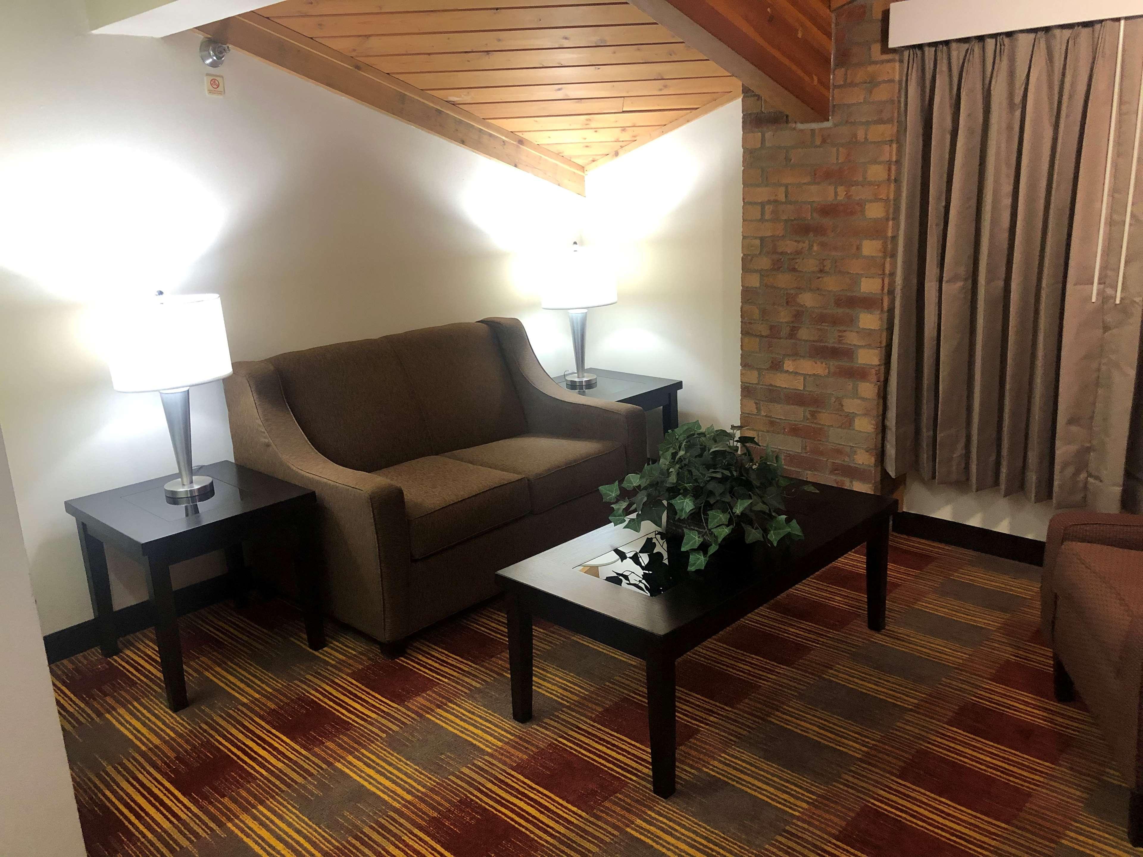 Best Western Lakewood Inn Hebron Esterno foto
