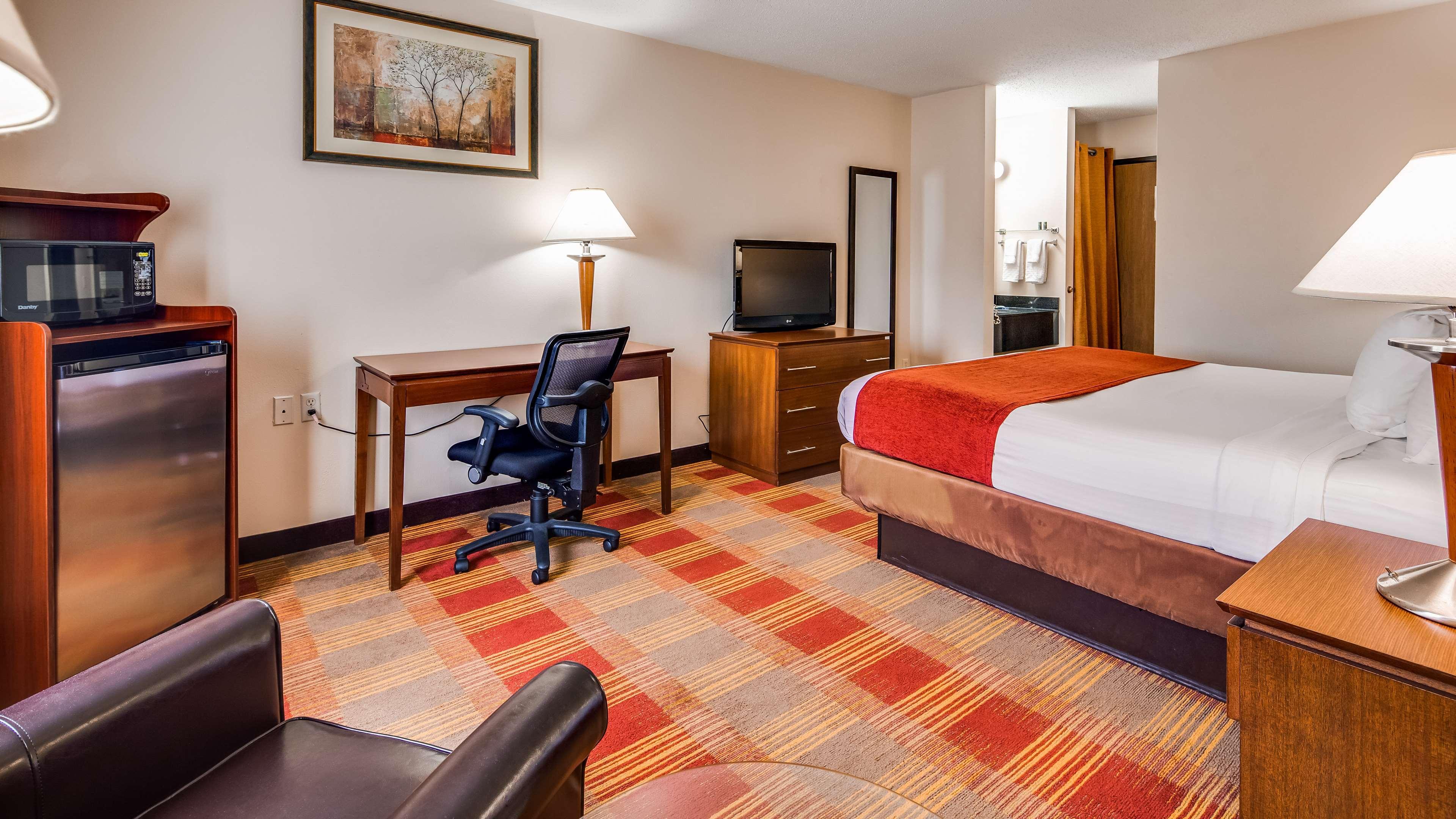Best Western Lakewood Inn Hebron Esterno foto