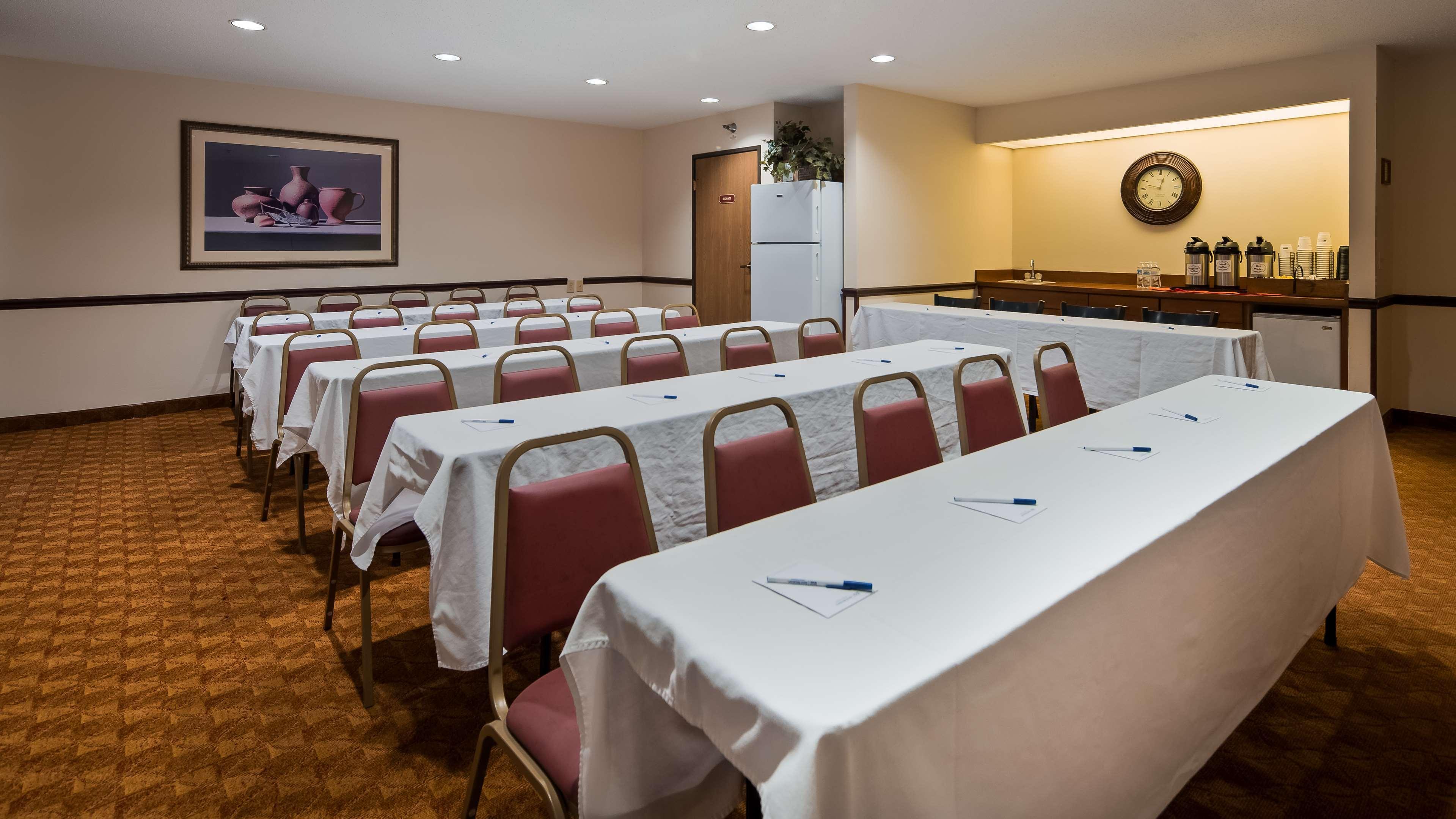 Best Western Lakewood Inn Hebron Esterno foto