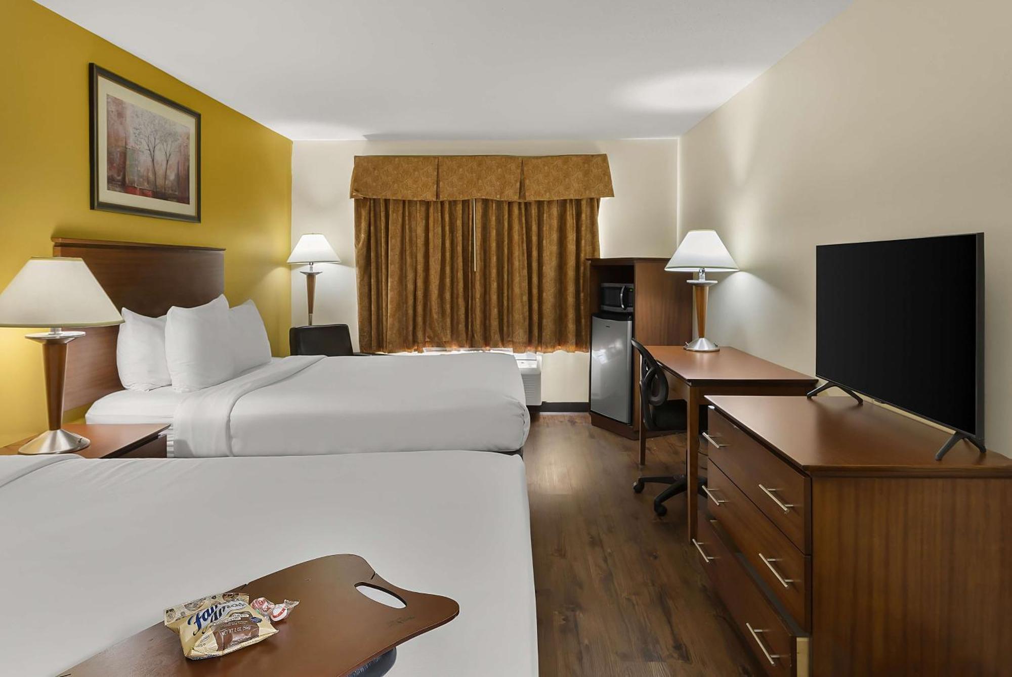 Best Western Lakewood Inn Hebron Esterno foto