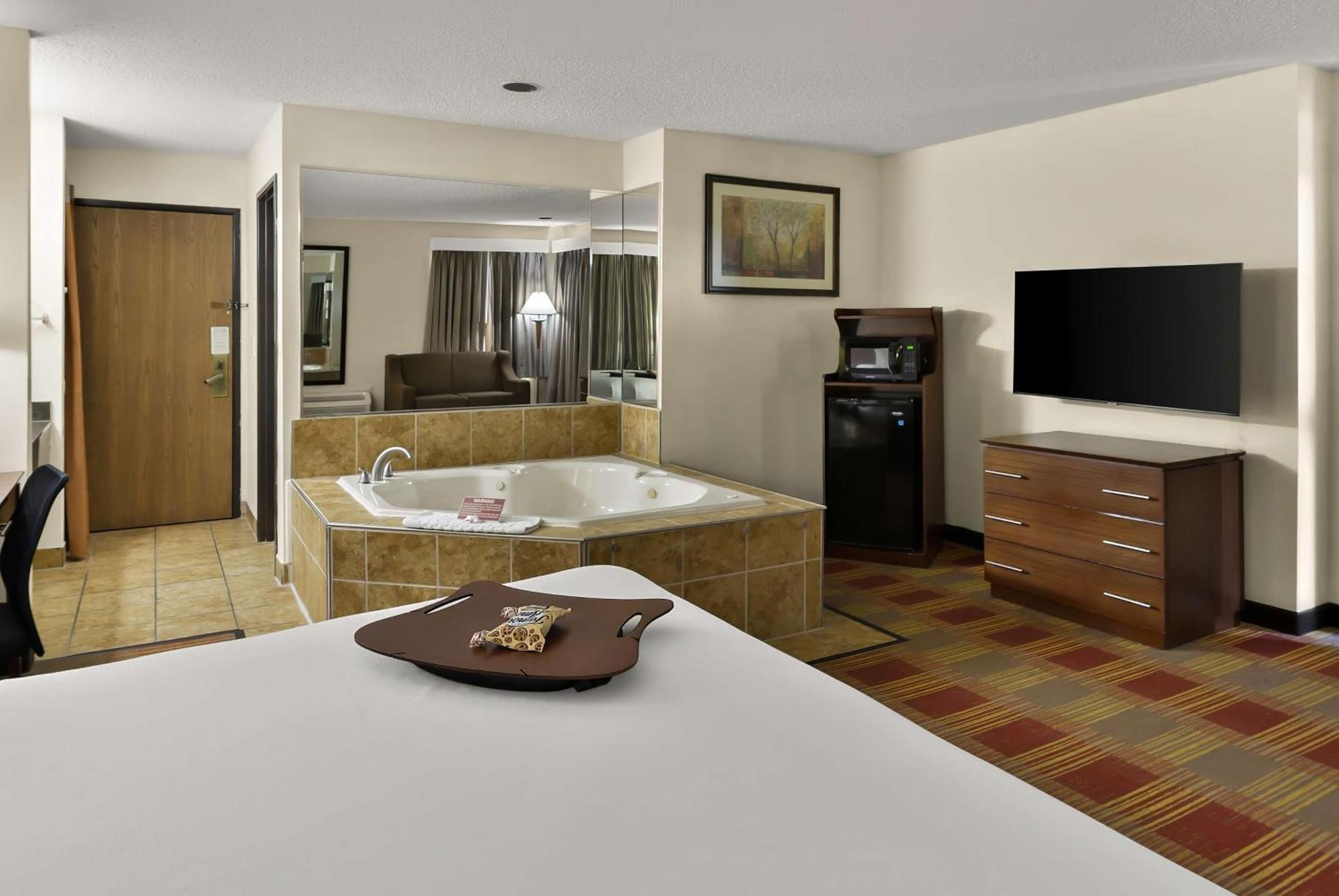Best Western Lakewood Inn Hebron Esterno foto