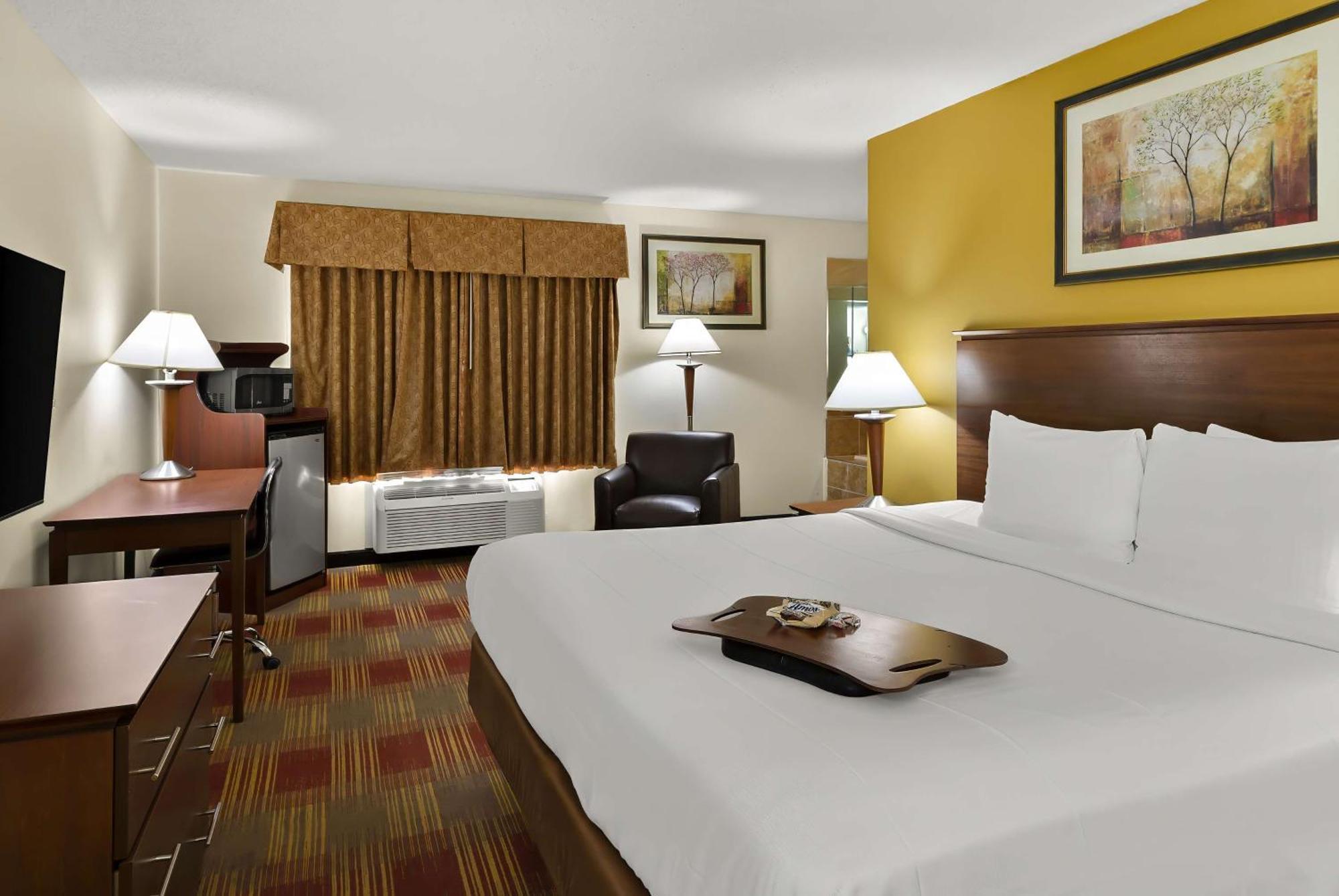 Best Western Lakewood Inn Hebron Esterno foto