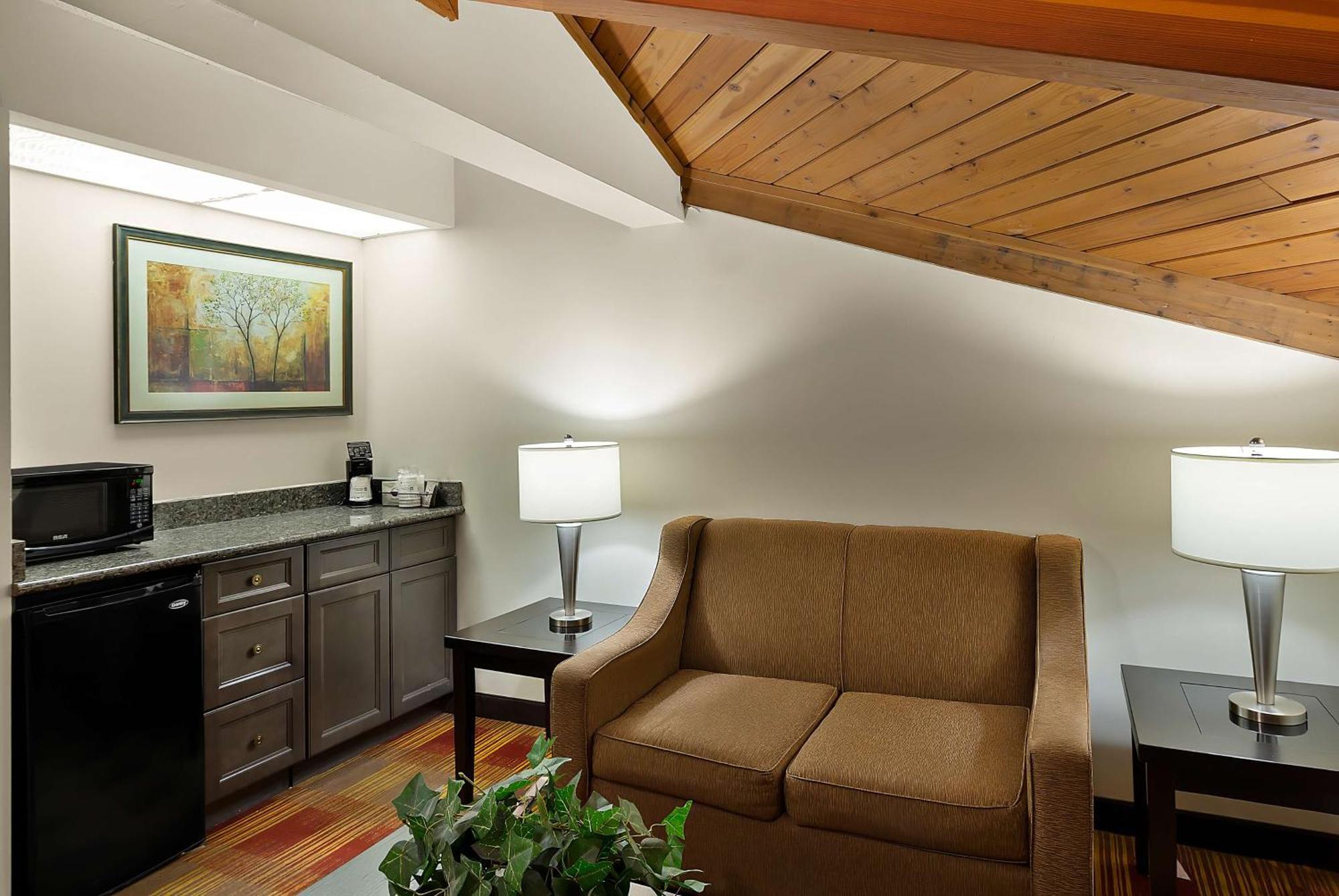 Best Western Lakewood Inn Hebron Esterno foto